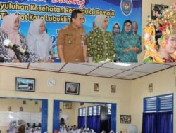 Ketua TP PKK Pemateri Penyuluhan Kesehatan Reproduksi Remaja di SMAN 2 Lubuklinggau