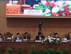 Paripurna, Wako dan Wawako Hadir Mendengar Pidato Kenegaraan Presiden RI