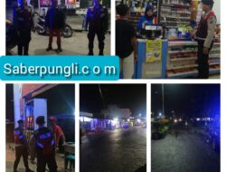 Samapta  Polres Simalungun Gelar Patroli Perintis Dialogis Malam untuk Meningkatkan Keamanan dan Keterlibatan Masyarakat