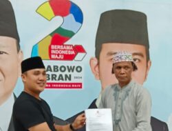 Penyerahan Surat Mandat Langsung Diserahkan Oleh Ketua Umum GRIB Jaya Bpk Rosario Marshal (H.Hercules) Kepada Bpk Dendi Albar SH.