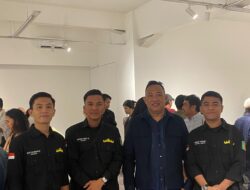 Umar Ahmad Ditemani Pengurus Permala Jakarta Menghadir Pameran Kesenian Dijakarta