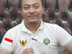 Terima SK Kepengurusan Pimpinan Daerah IWO kabufpaten Pringsewu Delta Ardiles Berharap IWO Semakin Maju