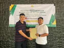 Ade Andreirawan Mengambil Berkas Pencalonan Ketua Hipmi Kabupaten Lampung Utara