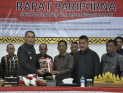 DPRD Tubaba Paripurna Raperda PJ APBD Tahun 2023 dan Raperda RPJPD Tahun 2025-2045
