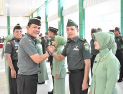 Danrem 043/Gatam Terima Laporan Korps Kenaikan Pangkat Perwira Dan Lantik Kenaikan Pangkat Bintara Dan Tamtama
