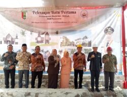 Bupati Dendi Ramadhona Hadiri Peletakan Batu Pertama Pembangunan Masjid Ash- Shihhah RSUD Pesawaran