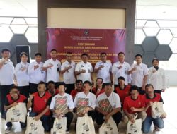 Kepala Lapas Karang Intan Serahkan Remisi Natal kepada Warga Binaan