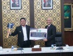 Wali Kota Lubuklinggau Hadiri MoU dan Serahkan Bantuan Kendaraan Operasional ke Pemprov Sumsel