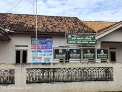 Balai Desa Banjar Agung Sekampung Udik Lampung Timur  Bak Kuburan Di hari Kerja 