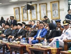 Ketua DPRD Provinsi Lampung Bapak Ahmad Giri Akbar, SE., M.B.A Dan Ketua Para Fraksi, Sekretaris DPRD Provinsi Lampung Hadiri Acara Pelantikan Dan Pengambilan Sumpah Jabatan Bupati Pesawaran Nanda Indira, Beserta Wakil