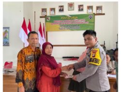 Pemerintah Tiyuh Tirta Makmur Salurkan BLT Dana Desa Tahap II kepada 30 KPM