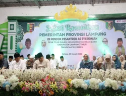Pemprov Lampung gelar Safari Ramadhan di Ponpes As Sya’roniah Lampung Timur