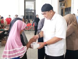 Andi Surya dan Keluarga Tunaikan Zakat Mal Kepada Ribuan Mustahik di UMITRA