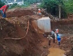 LSM GPAN Sorot Konstruksi Jembatan Karang Sari – Fajar Baru : Disebut Rawan Banjir  dan Ambruk, Desak Evaluasi Total