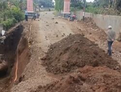 Warga Sorot Kualitas :  Baru Dipasang Sudah Retak, Box Culvert Jembatan  Pendem Jatiagung Lamsel
