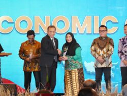 Walikota Bandar Lampung Hj.Eva Dwiana Raih Penghargaan National Governance Awards 2026