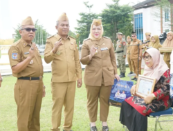 Pemkab Mura Apel Pagi Sekaligus Pelepasan Purnatugas 57 ASN