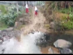 Puluhan Tahun Terabaikan, Jembatan Penghubung Pendidikan dan Ekonomi di Cukuh Balak