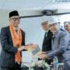 Gubernur Rahmat Mirzani Djausal Raih Predikat Lulusan Terbaik Program Profesi Insinyur Fakultas Teknik Universitas Lampung Periode April 2026