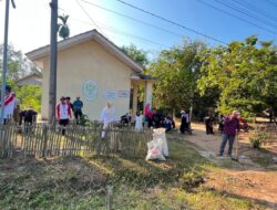 Sukseskan Gerakan Radin Inten Asri, Pj. Kepala Tiyuh Karta Raya Pimpin Gotong Royong Massal
