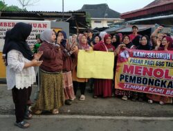 Mediasi Pasar Pagi GSG Talang Padang Membuahkan Hasil, Pedagang di Lahan Pribadi Tetap Bertahan