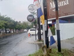 Trotoar Diduga Dijadikan Lahan Parkir Hostel Melana, Warga Soroti Dugaan Pelanggaran Aturan Tata Ruang