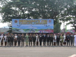 Wali Kota Bandar Lampung Eva Dwiana Hadiri Upacara HUT Ke-81 TNI di Lapangan Saburai